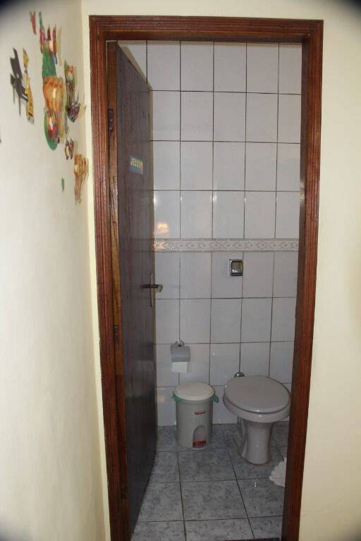 Casa à venda com 3 quartos, 240m² - Foto 17