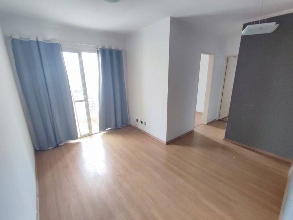 Apartamento à venda com 2 quartos, 70m² - Foto 1