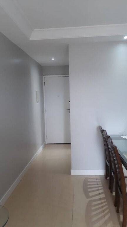 Apartamento à venda com 2 quartos, 70m² - Foto 3