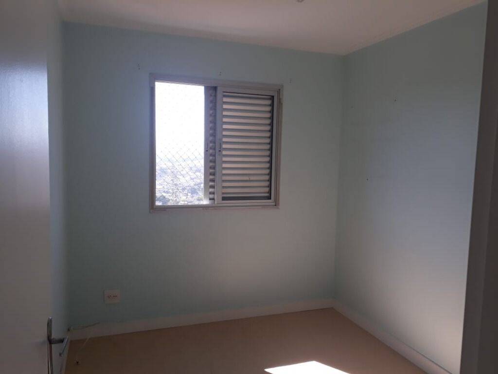 Apartamento à venda com 2 quartos, 70m² - Foto 13