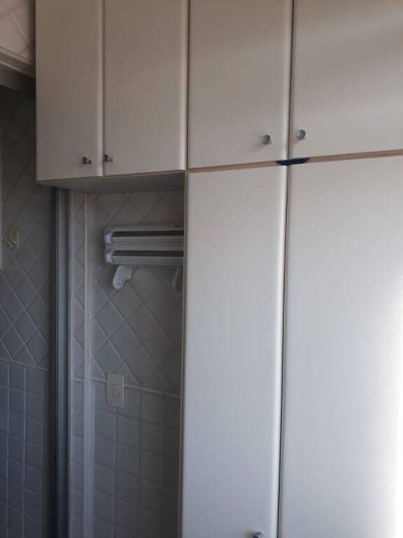 Apartamento à venda com 2 quartos, 70m² - Foto 16