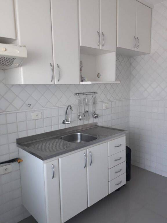 Apartamento à venda com 2 quartos, 70m² - Foto 14