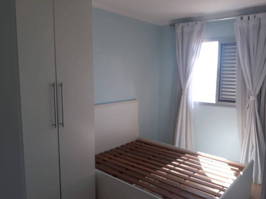 Apartamento à venda com 2 quartos, 70m² - Foto 18