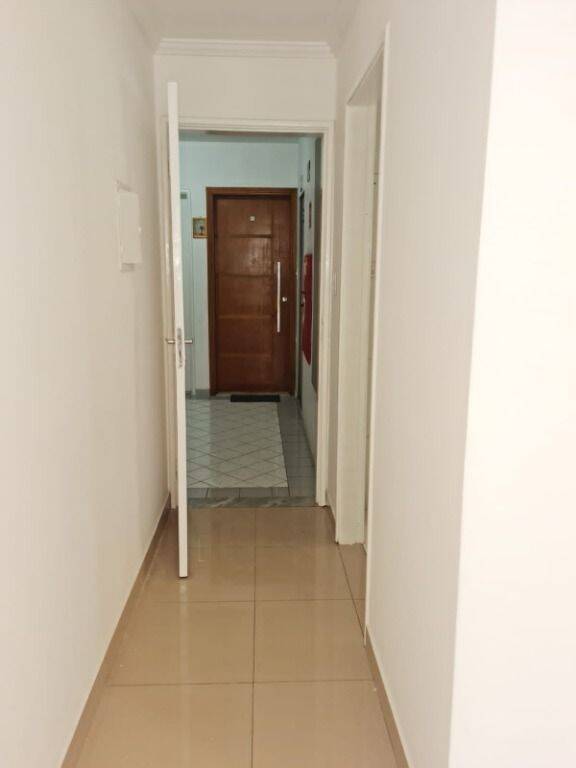 Apartamento para alugar com 2 quartos, 80m² - Foto 11