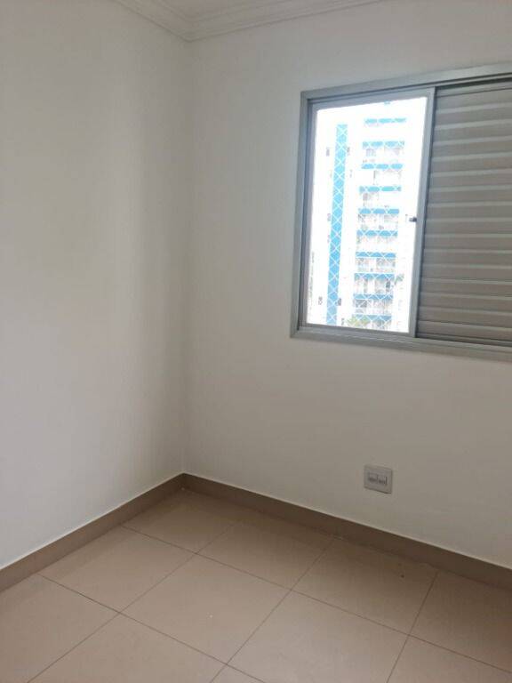 Apartamento para alugar com 2 quartos, 80m² - Foto 9