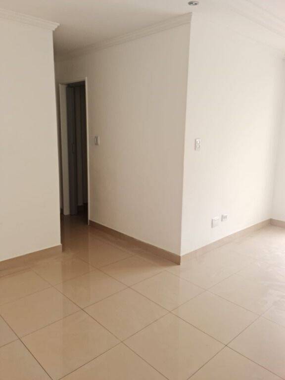 Apartamento para alugar com 2 quartos, 80m² - Foto 15