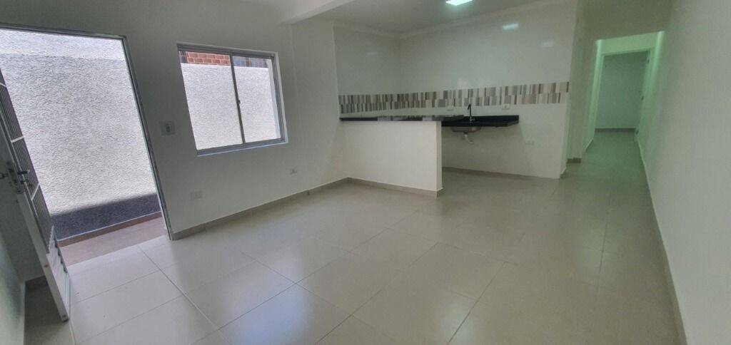 Casa para alugar com 3 quartos, 90m² - Foto 1