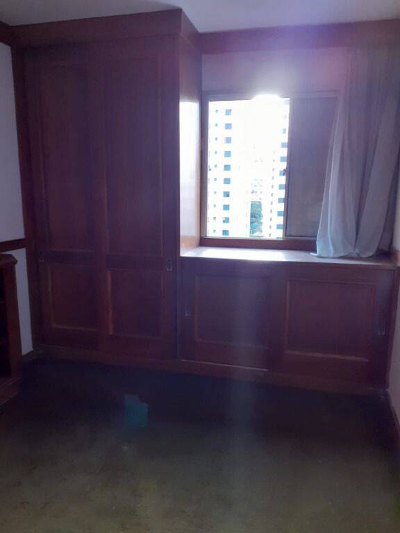 Apartamento para alugar com 2 quartos, 79m² - Foto 18