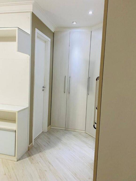 Apartamento à venda com 3 quartos, 110m² - Foto 2