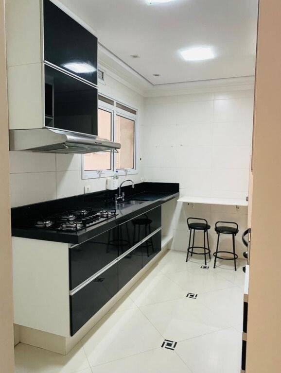 Apartamento à venda com 3 quartos, 110m² - Foto 19