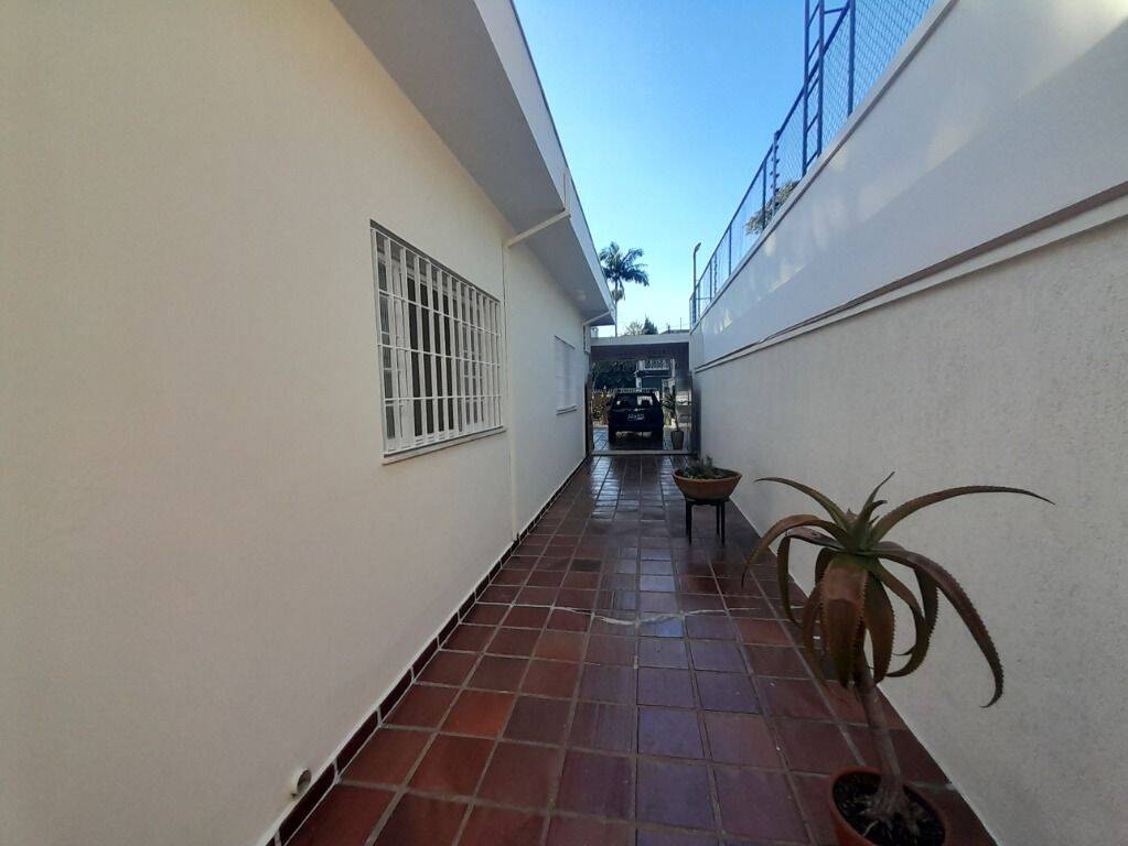 Casa para alugar com 3 quartos, 280m² - Foto 7