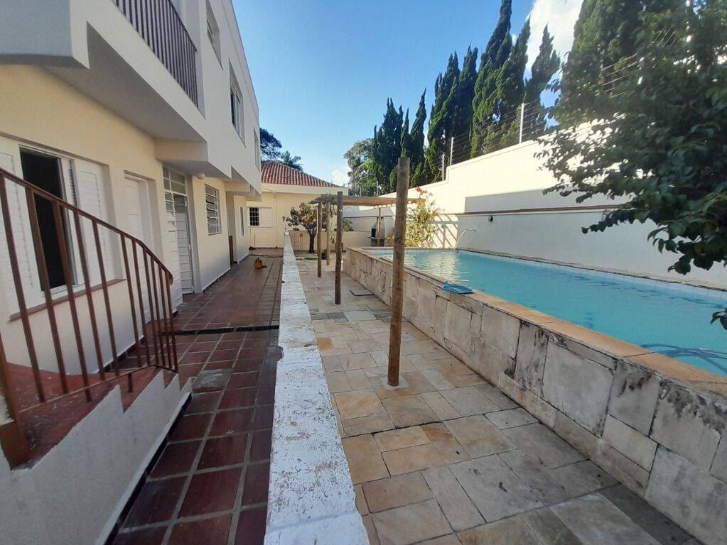 Casa para alugar com 3 quartos, 280m² - Foto 4