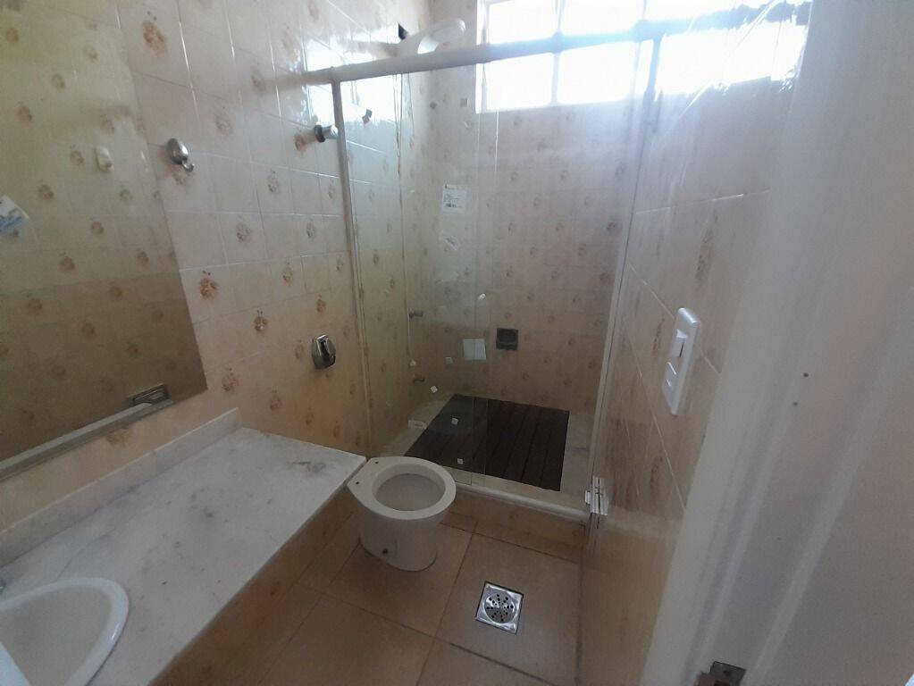 Casa para alugar com 3 quartos, 280m² - Foto 13