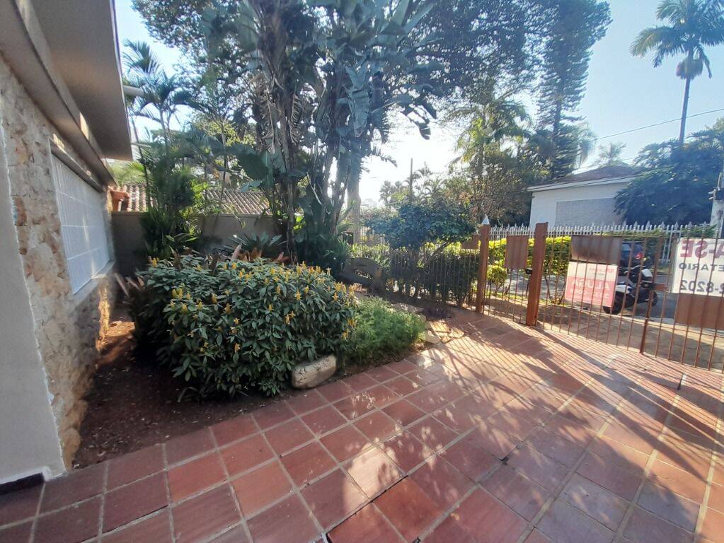 Casa para alugar com 3 quartos, 280m² - Foto 18