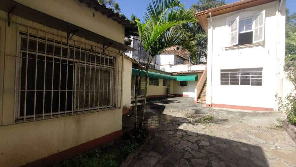 Casa à venda com 6 quartos, 420m² - Foto 6