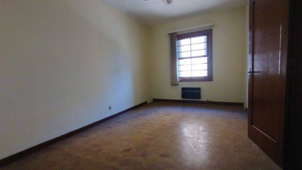 Casa à venda com 6 quartos, 420m² - Foto 21