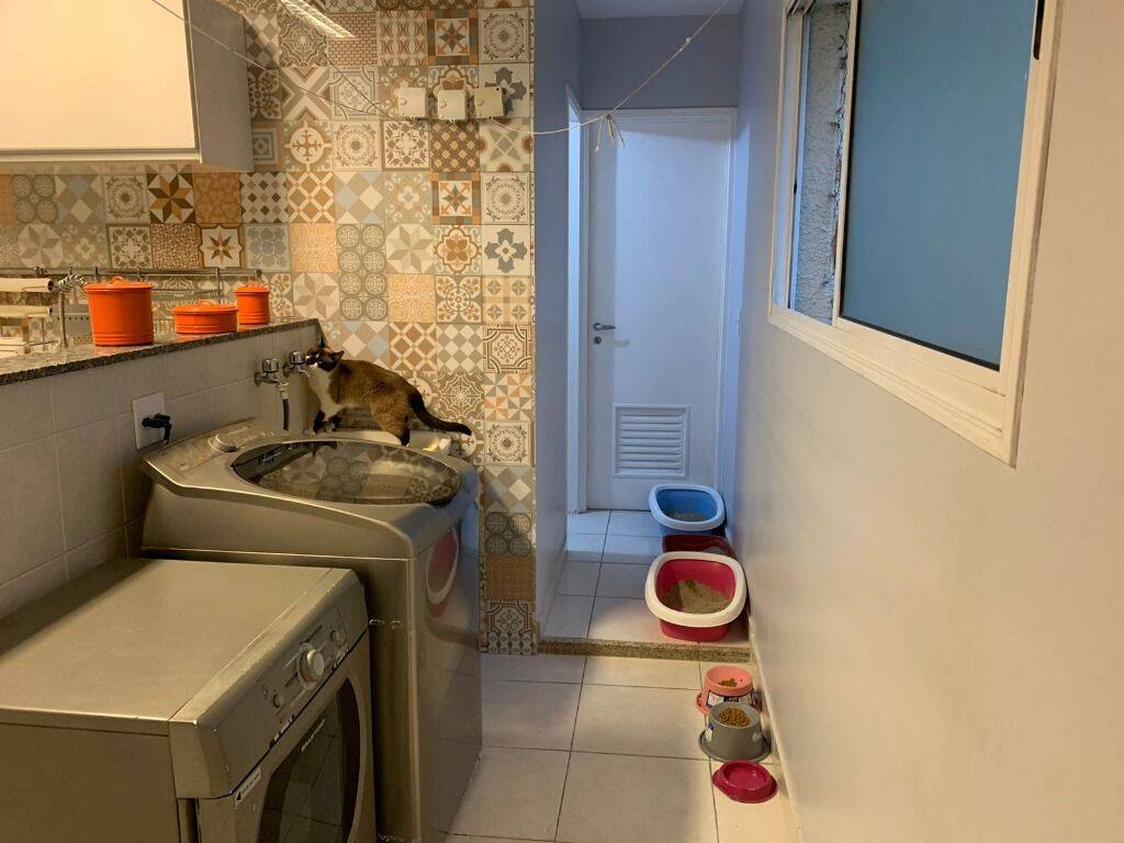 Apartamento à venda com 3 quartos, 200m² - Foto 18