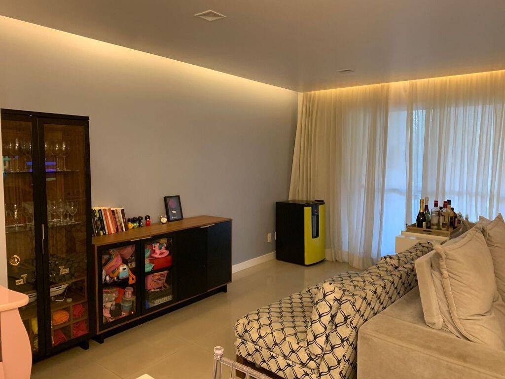 Apartamento à venda com 3 quartos, 200m² - Foto 22