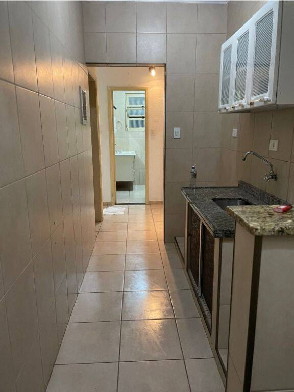 Apartamento à venda com 1 quarto, 40m² - Foto 1