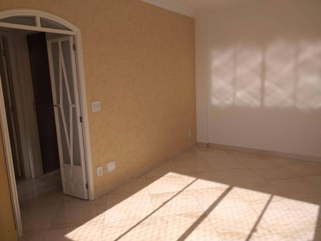 Apartamento à venda com 2 quartos, 62m² - Foto 6