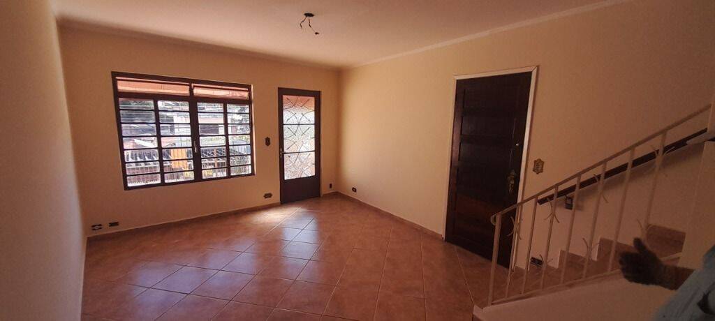 Casa para alugar com 2 quartos, 150m² - Foto 12