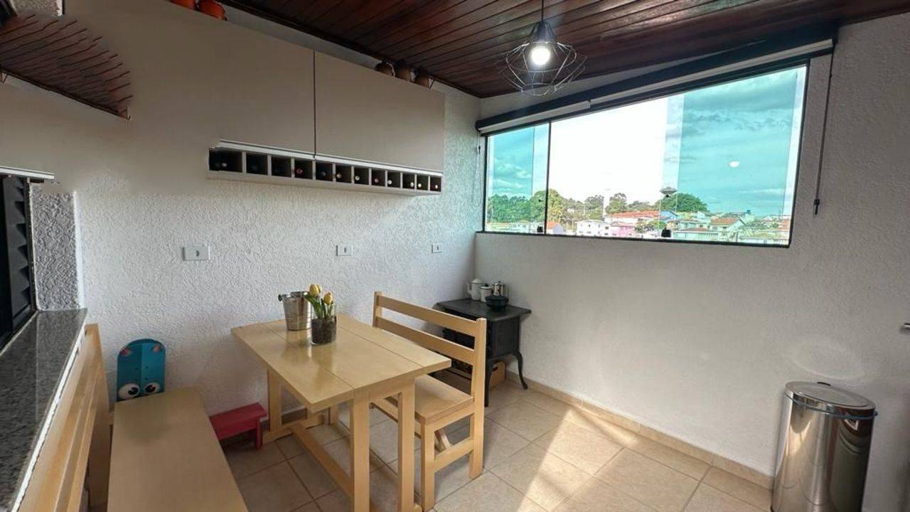 Casa à venda com 3 quartos, 97m² - Foto 10