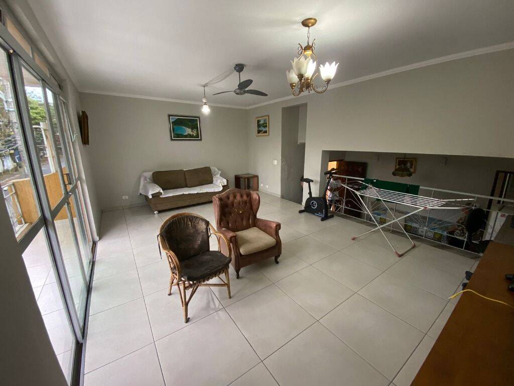 Sobrado à venda e aluguel com 3 quartos, 174m² - Foto 2