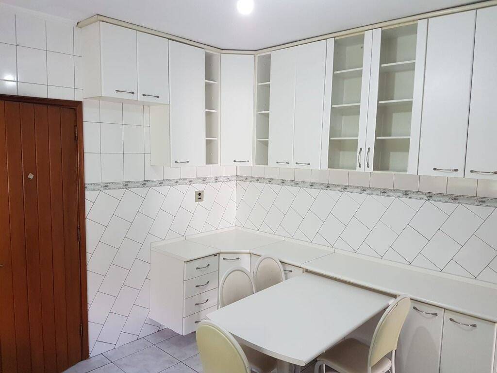 Sobrado para alugar com 2 quartos, 170m² - Foto 23