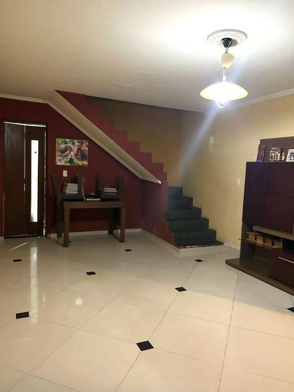 Sobrado à venda com 2 quartos, 91m² - Foto 1