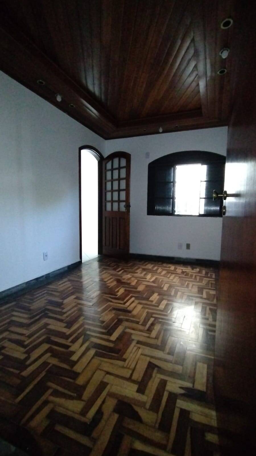 Casa para alugar com 3 quartos, 150m² - Foto 9