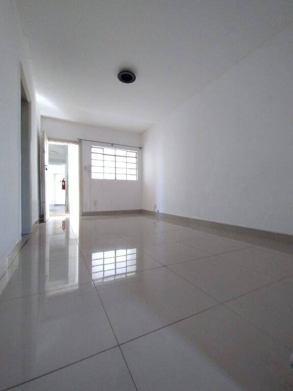 Apartamento para alugar com 2 quartos, 75m² - Foto 1