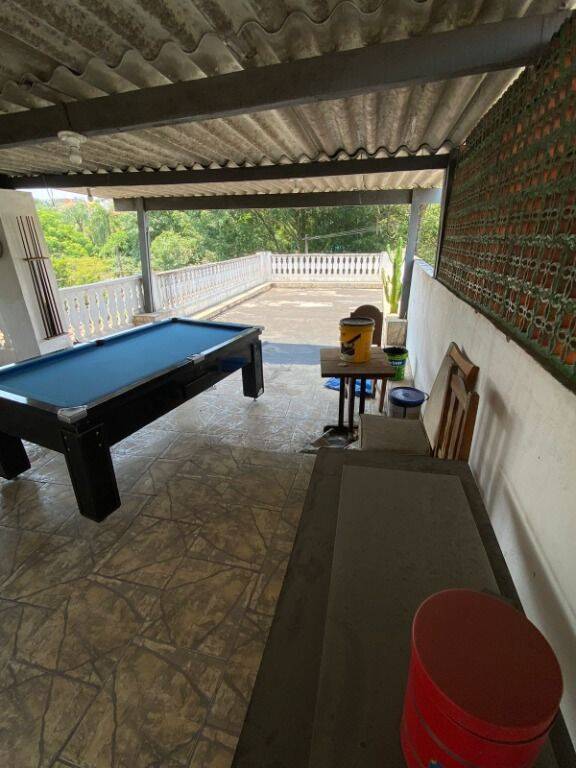 Sobrado à venda com 4 quartos, 250m² - Foto 2