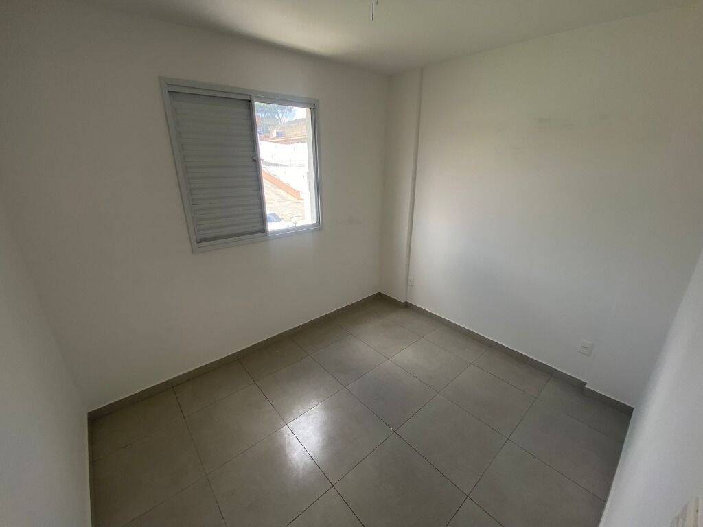 Apartamento à venda com 2 quartos, 52m² - Foto 3