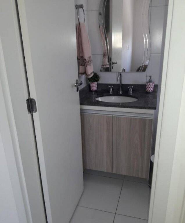 Apartamento à venda com 2 quartos, 60m² - Foto 17