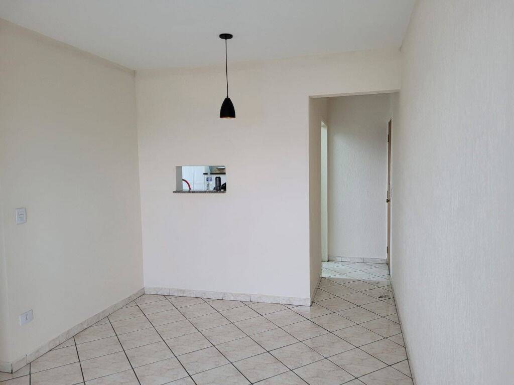 Apartamento à venda com 3 quartos, 63m² - Foto 2