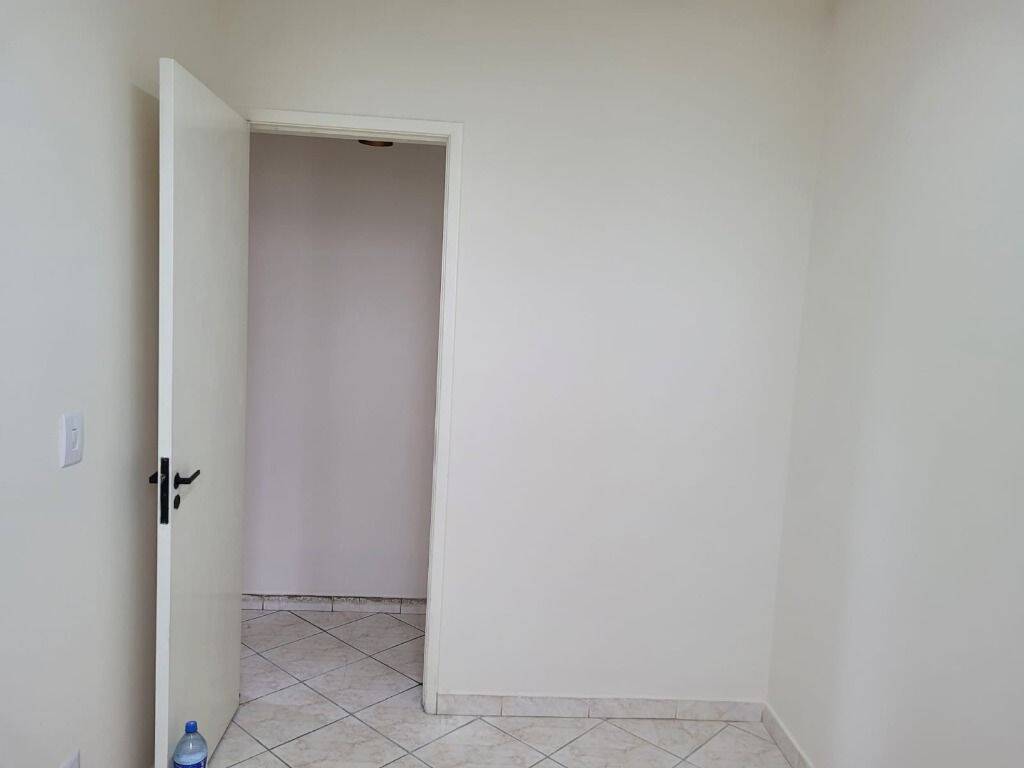 Apartamento à venda com 3 quartos, 63m² - Foto 27