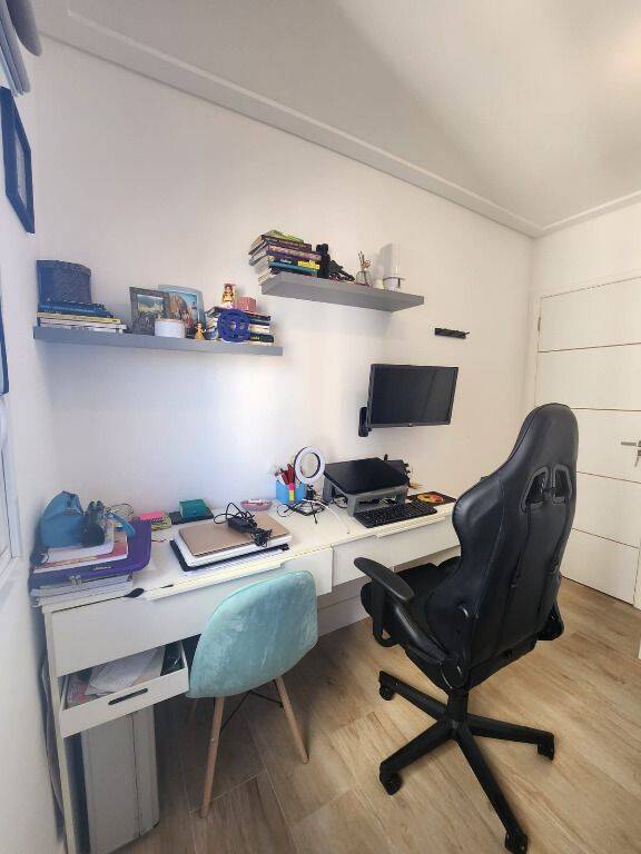 Apartamento à venda com 2 quartos, 40m² - Foto 13