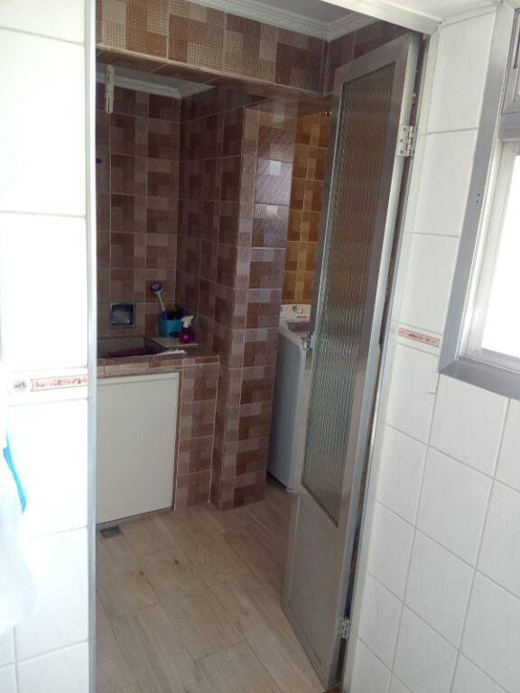 Apartamento à venda com 2 quartos, 69m² - Foto 17