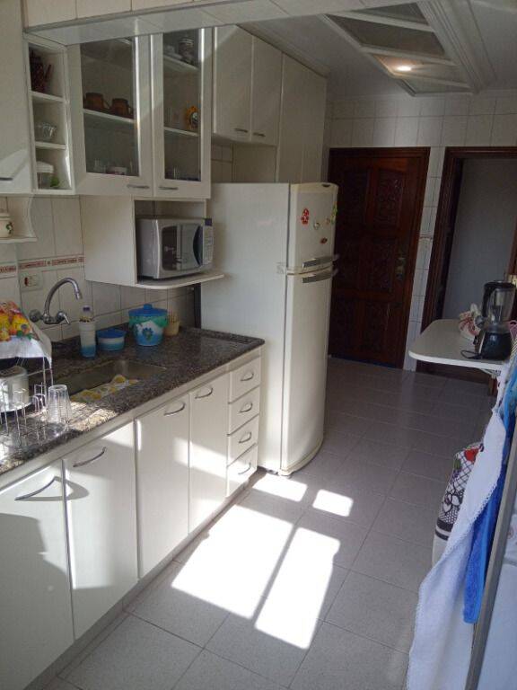 Apartamento à venda com 2 quartos, 69m² - Foto 18