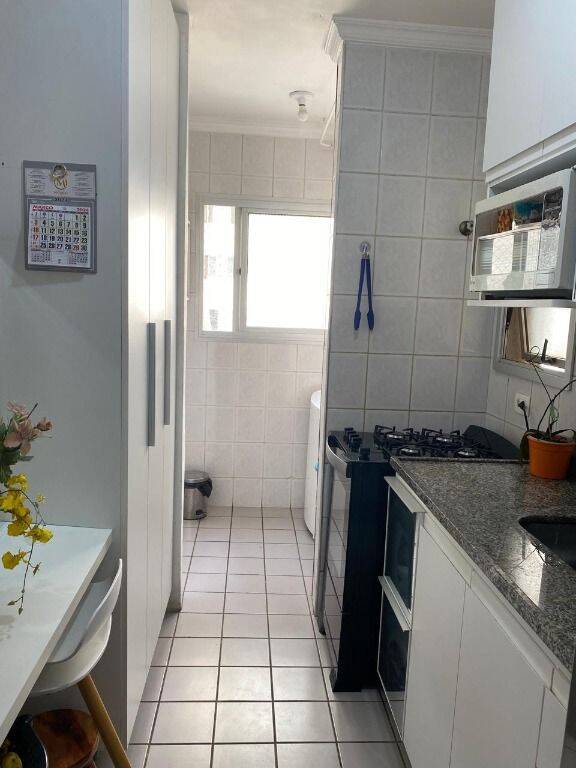 Apartamento à venda com 2 quartos, 56m² - Foto 10