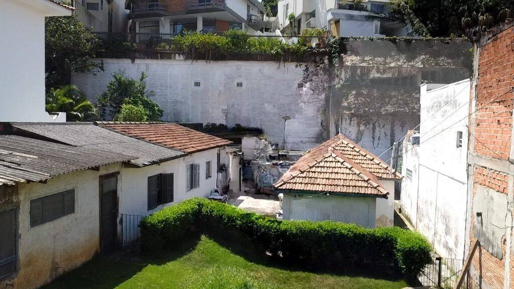 Casa à venda com 5 quartos, 200m² - Foto 3