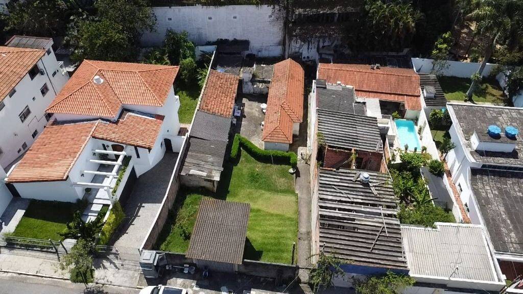 Casa à venda com 5 quartos, 200m² - Foto 4