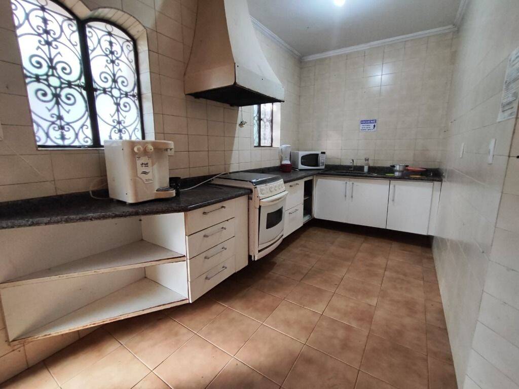 Casa à venda e aluguel com 5 quartos, 480m² - Foto 25