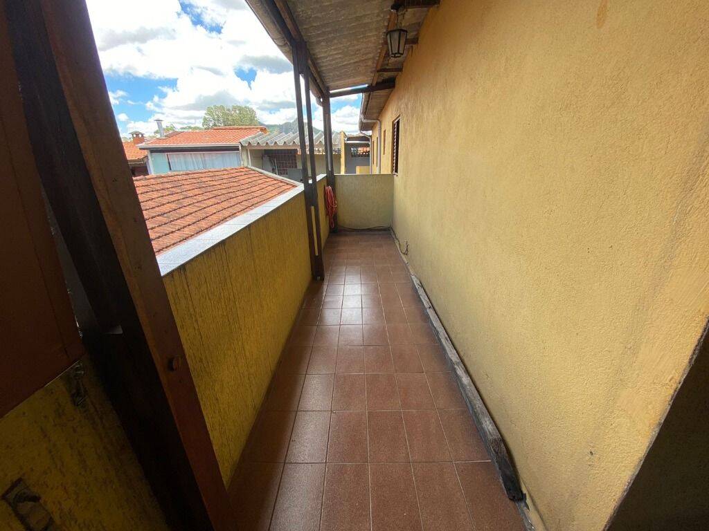 Casa à venda com 4 quartos, 108m² - Foto 12