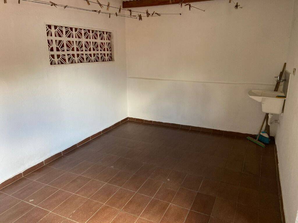 Casa à venda com 4 quartos, 108m² - Foto 14