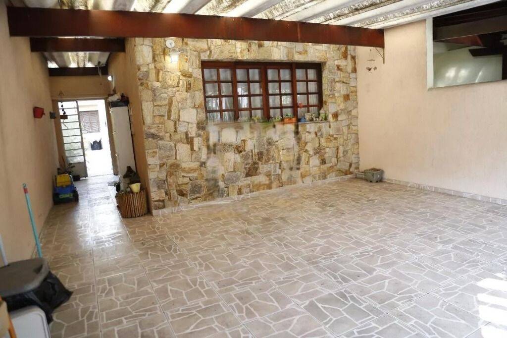 Casa à venda com 33 quartos, 170m² - Foto 1