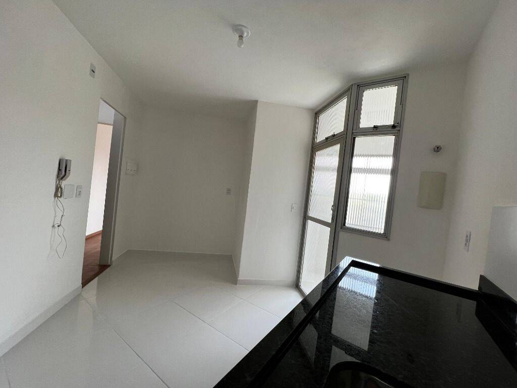 Apartamento à venda, 62m² - Foto 1