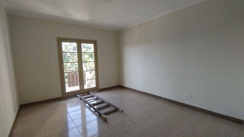 Casa à venda com 2 quartos, 150m² - Foto 6