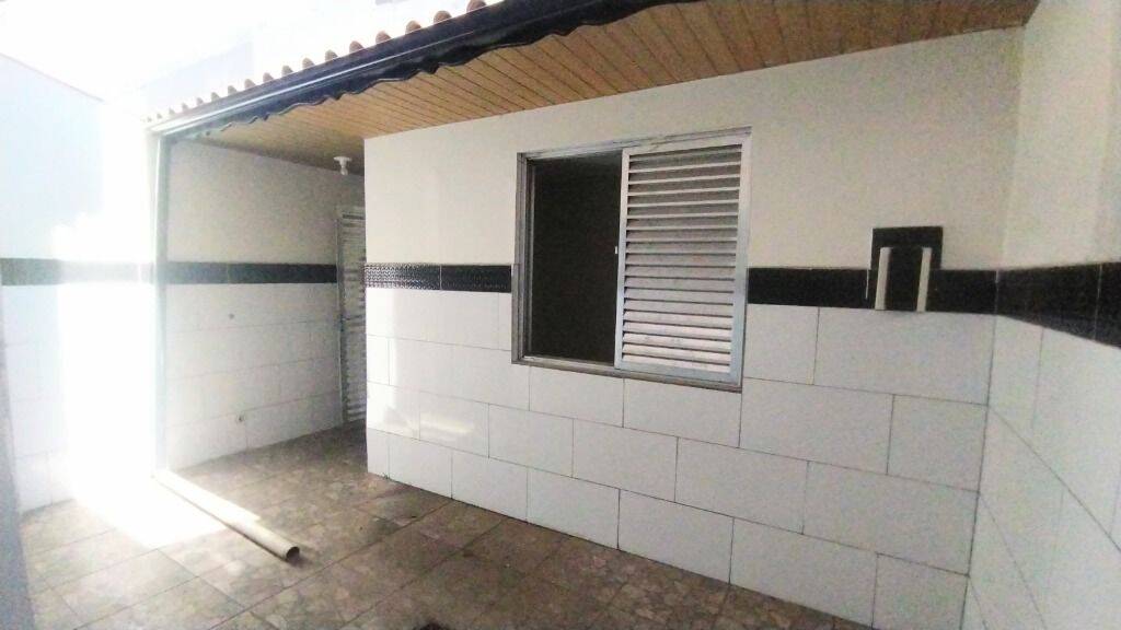 Casa à venda com 2 quartos, 150m² - Foto 17