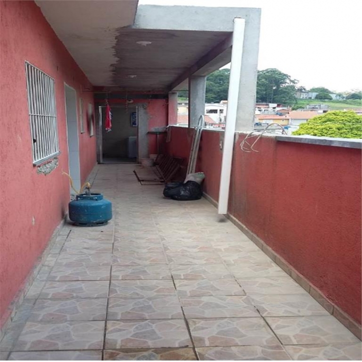 Casa à venda com 2 quartos, 100m² - Foto 2